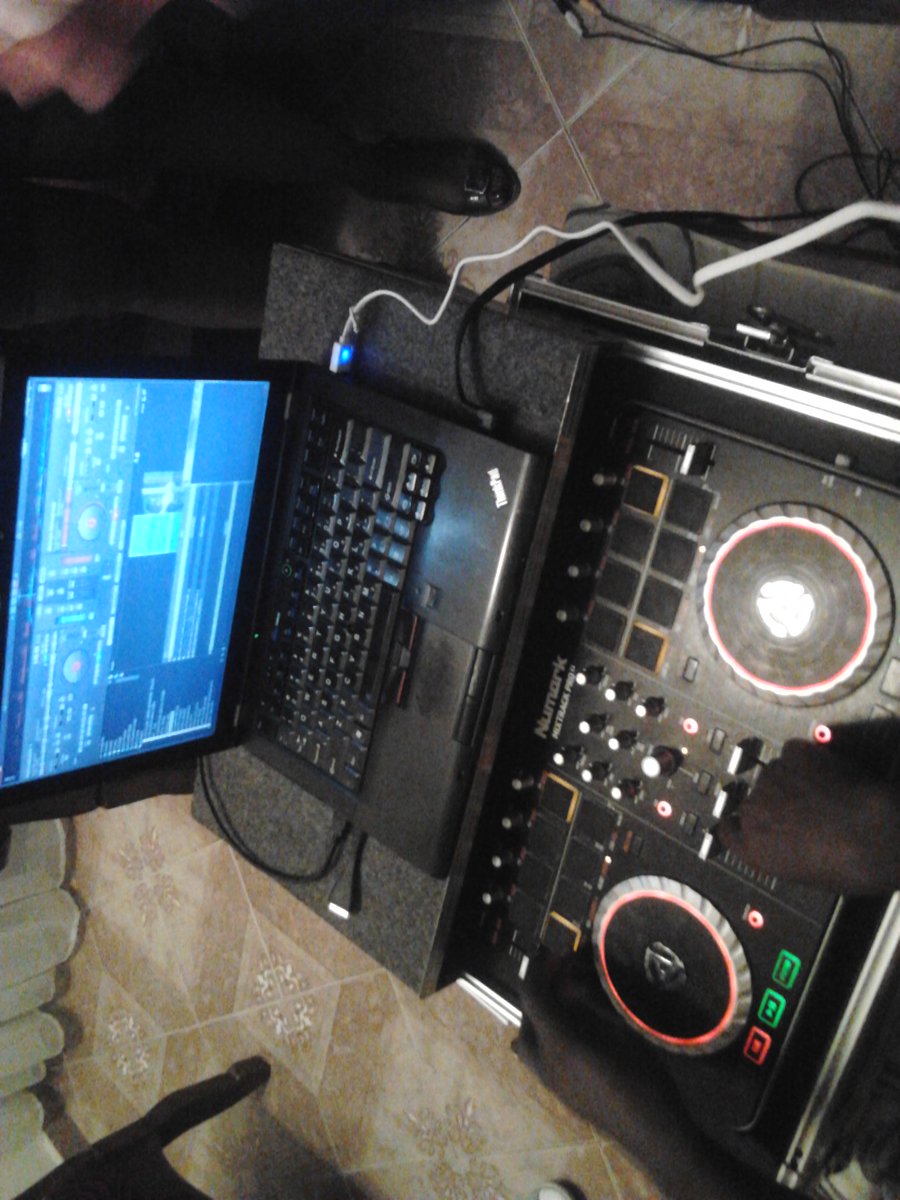 djsjs1517 tweet picture