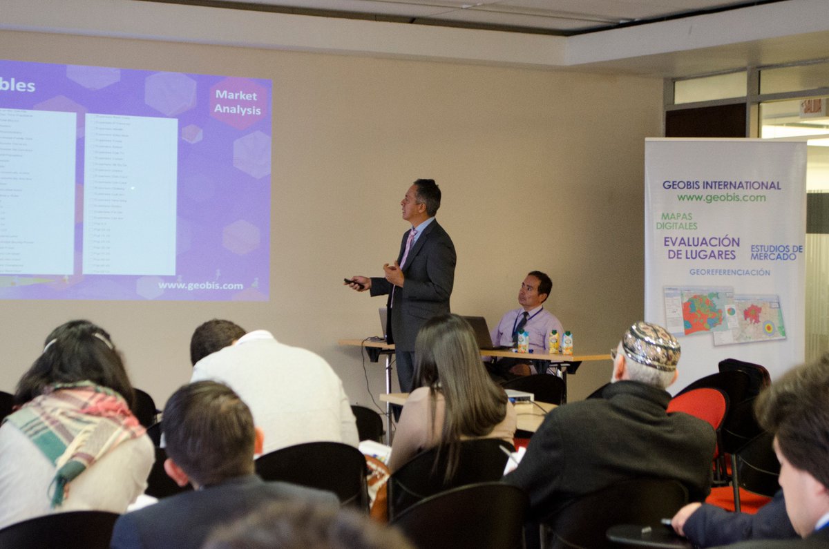 GeobisInt's tweet image. Recordando lo que se vivió en el evento de #lanzamiento de #MapSimplicity 3.0, el día 22 de Septiembre en la Camara de Comercio