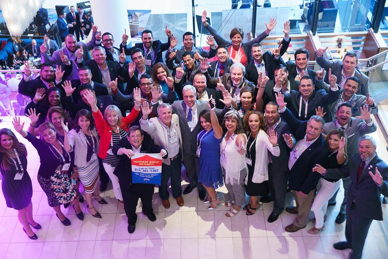 remax's tweet photo. Thanks to @NAHREP for letting #REMAX be a part of #NAHREP2016! https://t.co/99Gyni670t