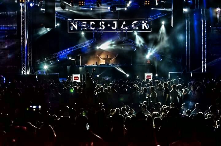 NebsJack's tweet photo. My place under the #MOON ☺
#housemusic #techhouse #deephouse #rave #electronicmusic #raver #nebsjack #lovefestivals https://t.co/kwlGXAuPYs