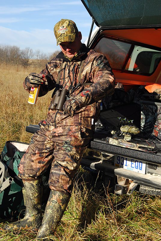 How to Prepare Your Clothes for #Whitetail Hunting: hubs.ly/H04nk0b0