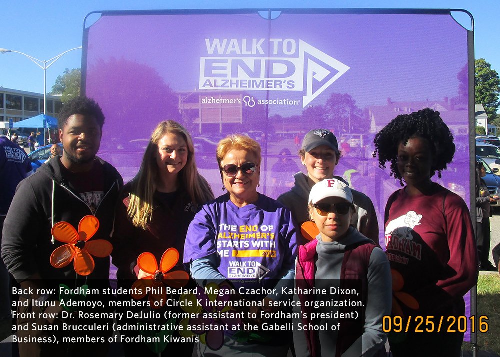 FordhamNYC's tweet image. #Fordham members of @circlekintnl &amp;amp; @Kiwanis at the Hudson Valley #Alzheimers Memory Walk, which raised $450K+ for #AlzheimersResearch.