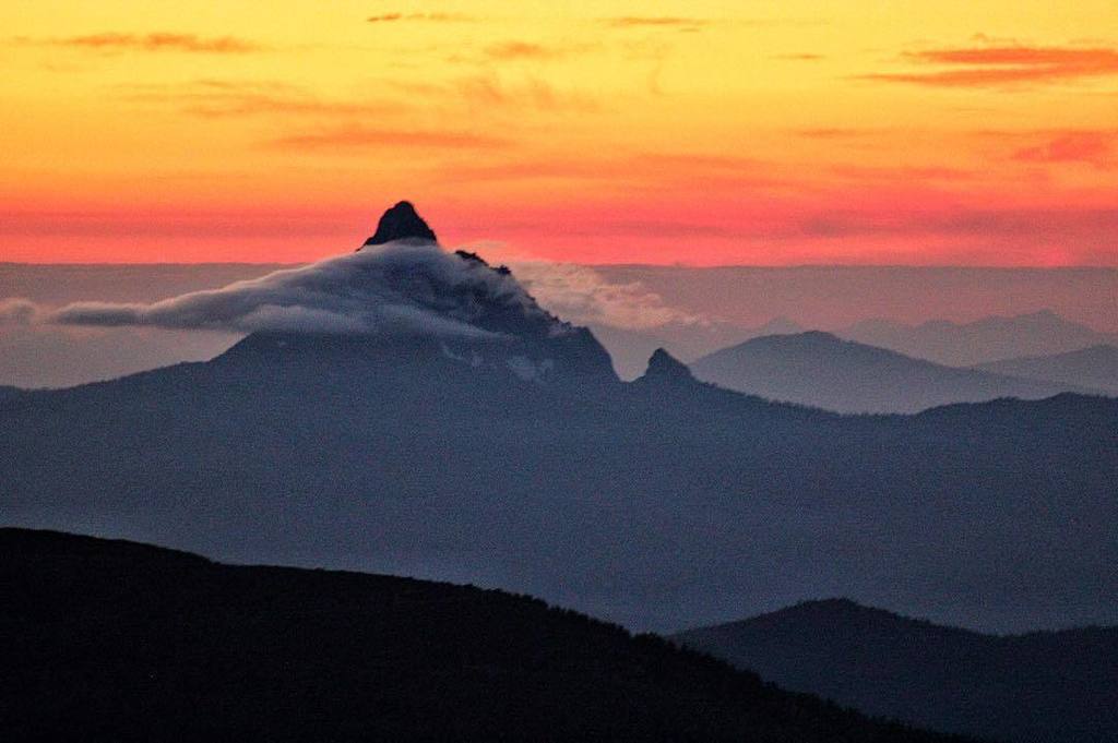 makegoodteam's tweet photo. You are a mountain, you make your own weather! 📸 @liquidphoenix #mountainmonday #makegoodc… https://t.co/PupAUsVfp5 https://t.co/Pq7WZuedHH