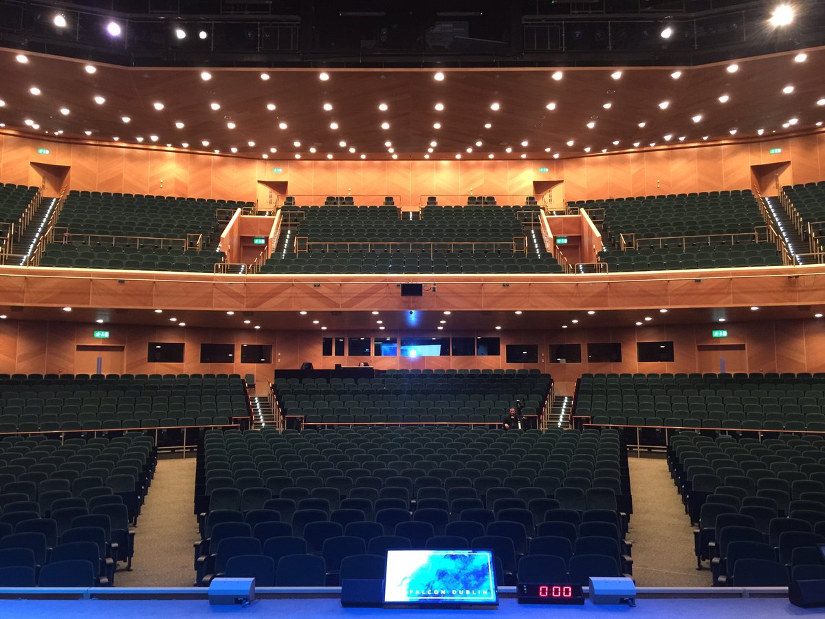 Dries's tweet image. A/V test in preparation of tomorrow&apos;s  DrupalCon keynote. Let the games begin!