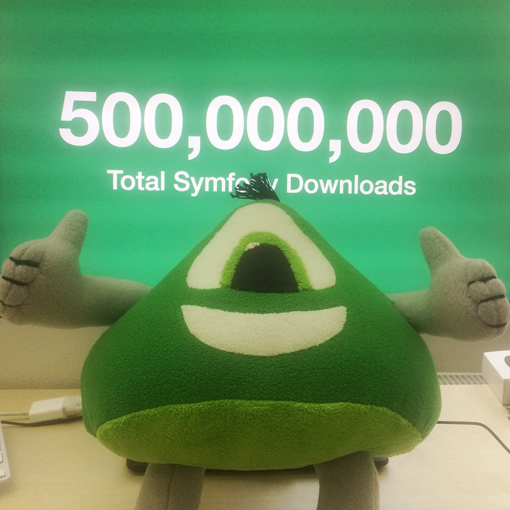 appiocz's tweet photo. Celebrating @symfony #500million with #eppi in our office! Keep the good work, we wish you at least #500more ! https://t.co/iYx0z6mJ74