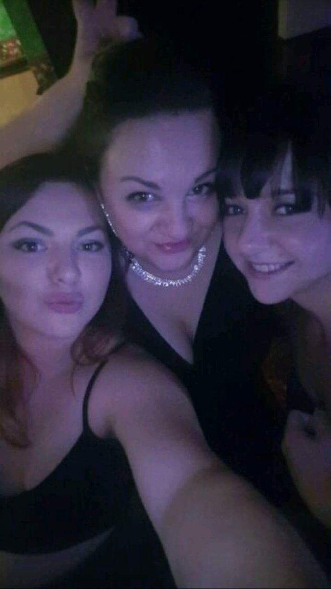 charlierumblow's tweet photo. A few photos from Saturday 🍻🍷 https://t.co/Iv9Gq9kJXL
