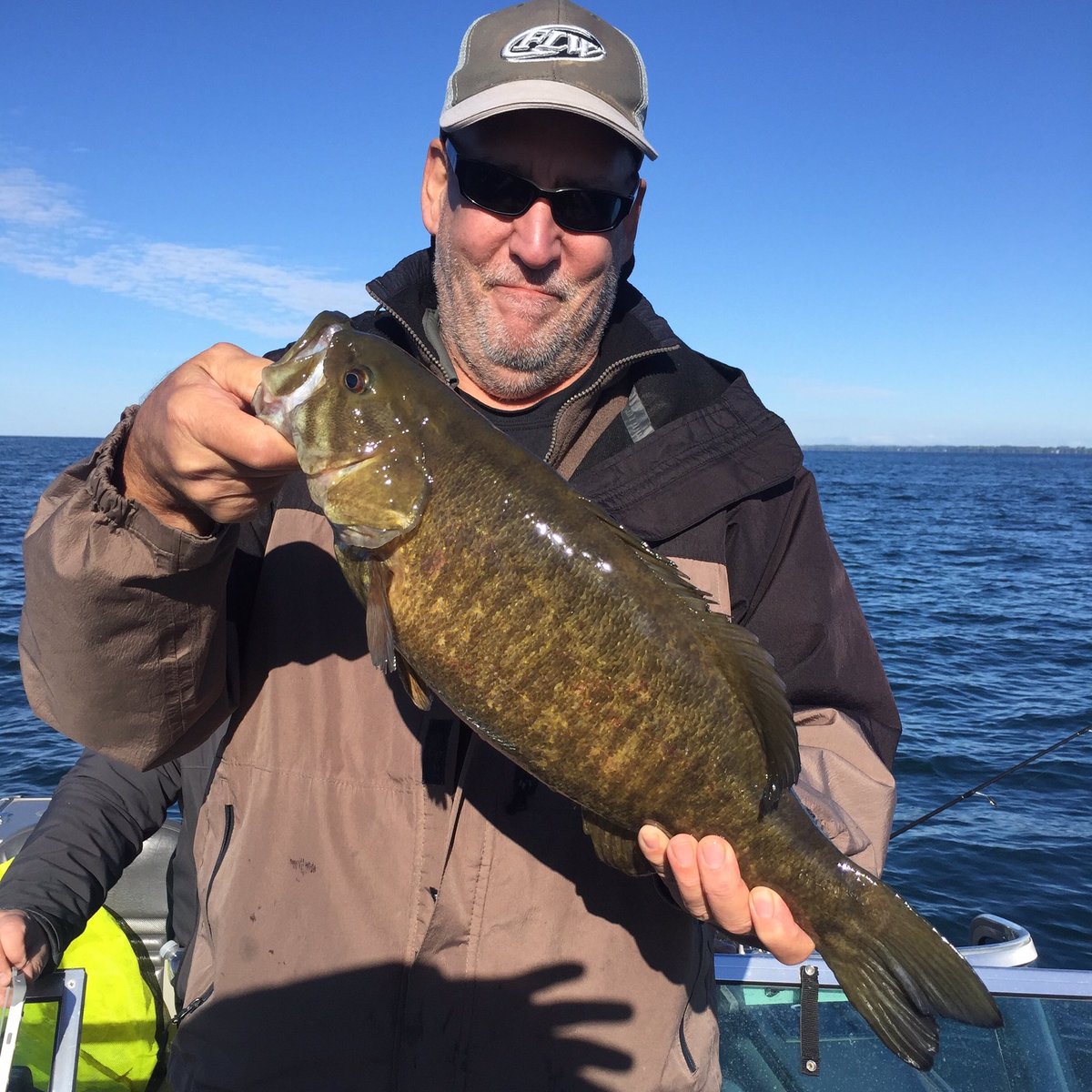 JimHanleyguide's tweet photo. Fall temp drop bring out the bite from the leviathans #mercurycatchoftheweek #mercuryproteam  #smoothmoves https://t.co/cDUMfCq9SD