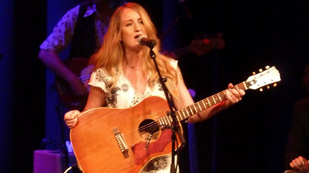 PasteMagazine's tweet photo. .@MissMargoPrice, @deeringanddown &amp; The Success Stories of @AmericanaFest 2016 https://t.co/wUe3Rr34jp https://t.co/rTrSSFM96d