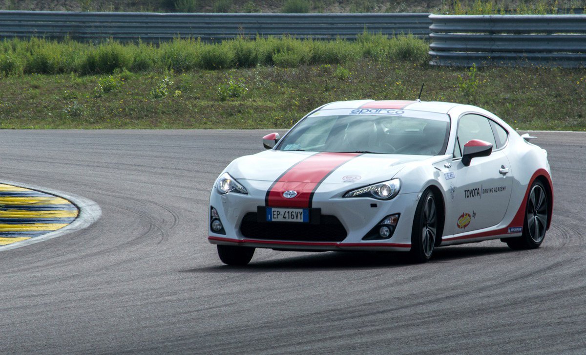 Toyota Motor Italia (@toyota_italia) on Twitter photo #ToyotaGT86 e la #ToyotaDrivingAcademy sono stati protagonisti della GtCup all'<a href="/AutodromoModena/">Autodromo di Modena</a>. #ToyotaGT86 e la #ToyotaDrivingAcademy sono stati protagonisti della GtCup all'<a href="/AutodromoModena/">Autodromo di Modena</a>.