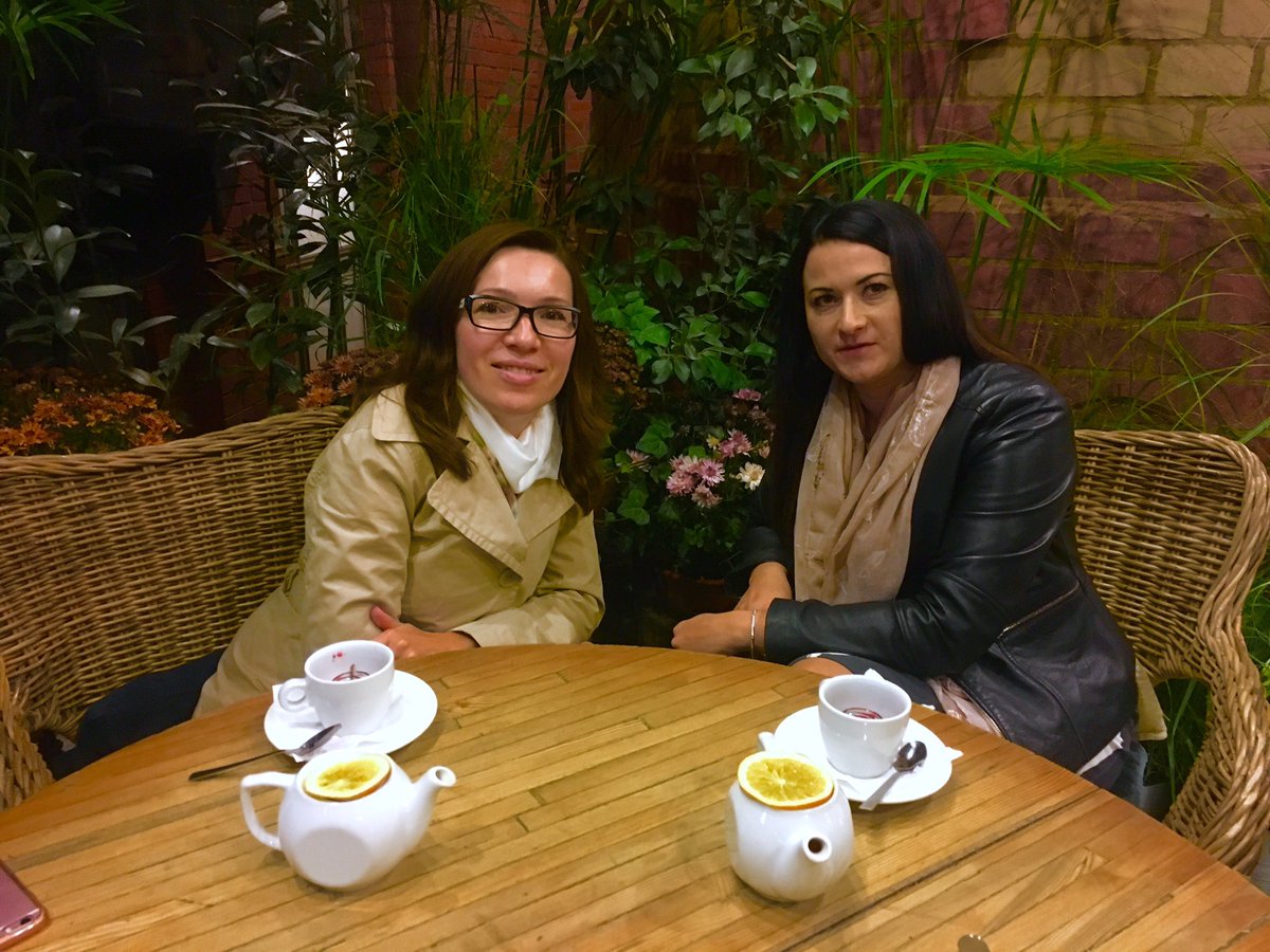 iwonalebiedowic's tweet photo. Good night and goodbye Poznan :-)) evening delicious herbal tea with Anna @Weranda #Poznan #weranda #spotkania #starybrowar #lovepoznan https://t.co/glmmXjfrVa
