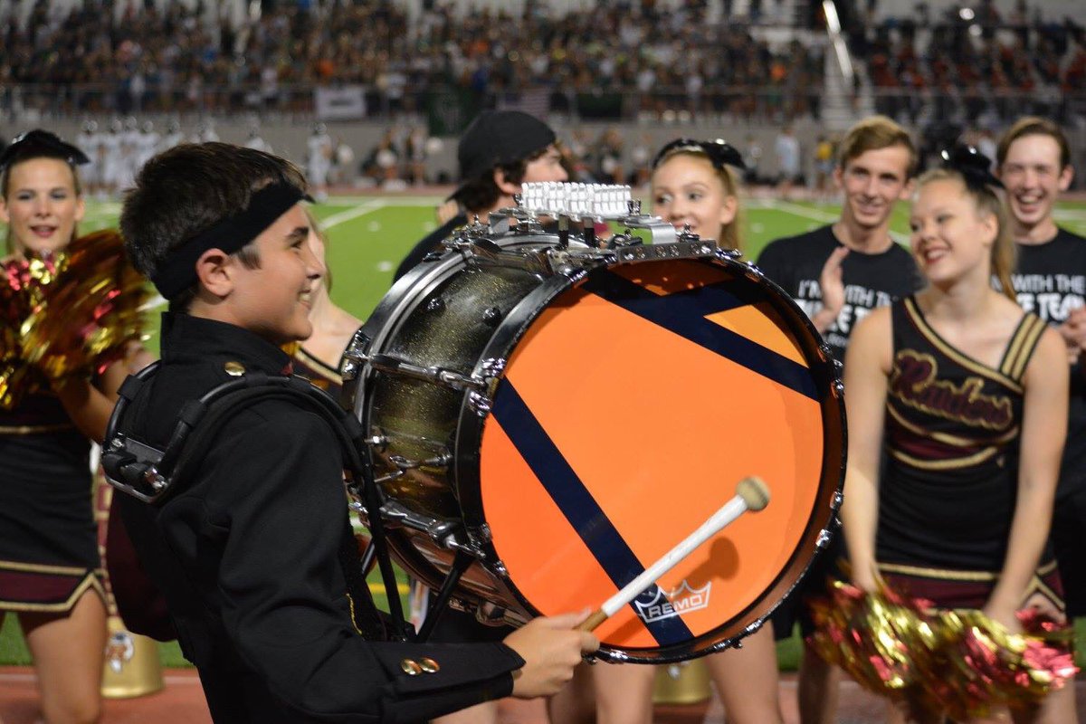 plg814's tweet photo. Pictures of my brother at Bands of America Saturday #BandsOfAmerica2016 Rouse performed amazingly and lost finals by 1 placement #GoRouse https://t.co/1UWNKYTrZ9