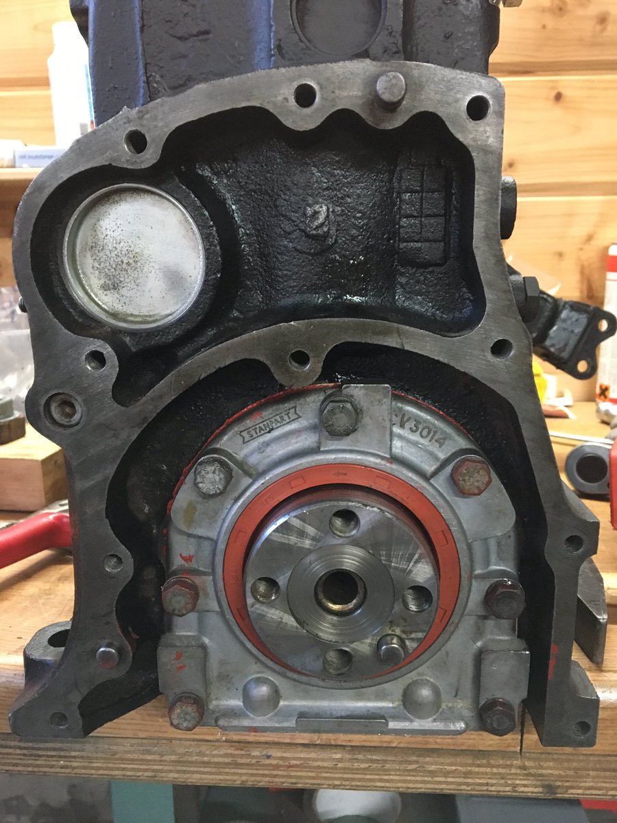 spitfiregarage's tweet image. Und nochmal 4. #Spitfire #newengine