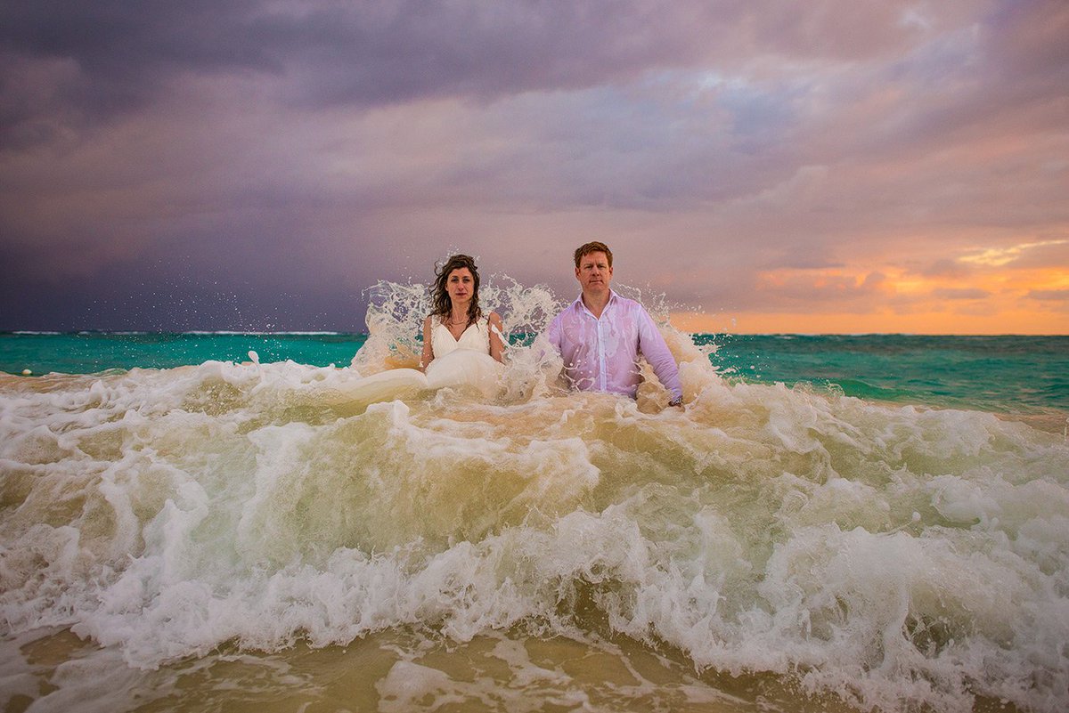 CookedPhotogs's tweet photo. Best of the Best Destination Wedding Photos ... thanks for the honourable mention @junebugweddings!!! https://t.co/tOJuCQNUMh https://t.co/DEhO3xLCnh