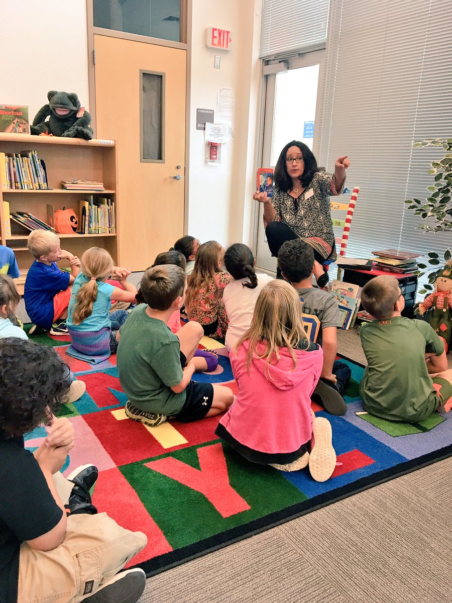 MFESHammonds's tweet photo. Learning how to be a Genre Specialist!!! @MFEnews thanks @mrslunoff09 !!! https://t.co/YqrZEZY0sP