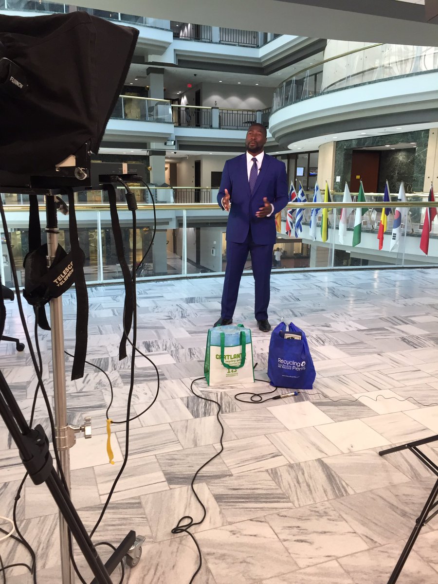 StuckeyStop's tweet photo. Filming PSA for @RecyclingPerks with @oviemughelli34 and @MeadowsReid @ATLSustainable @GArecycles @AlexWanforATL @Cityofatlanta https://t.co/tgMfus7pfI