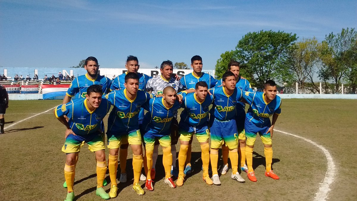 CADepParaguayo's tweet photo. Arrancó el partido en Villegas
#DepParaguayo 0 #LNAlem 0 https://t.co/9Au5CE1qAj