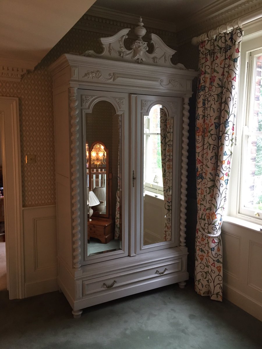 Official_DAP's tweet photo. An absolutely stunning barley twist armoire I delivered today. Lovely customer was a real pleasure. #farrowandball #frenchfurniture #antique https://t.co/whOGWTaDqq