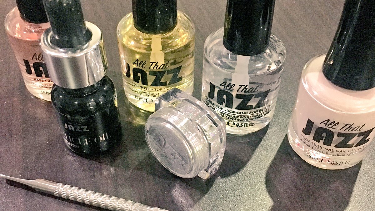 Arrived home to the cutest little gift from <a href="/AllThatJazzUK/">All That Jazz UK</a> - definitely going to try these out for the #BloggersBlogAwards 💕