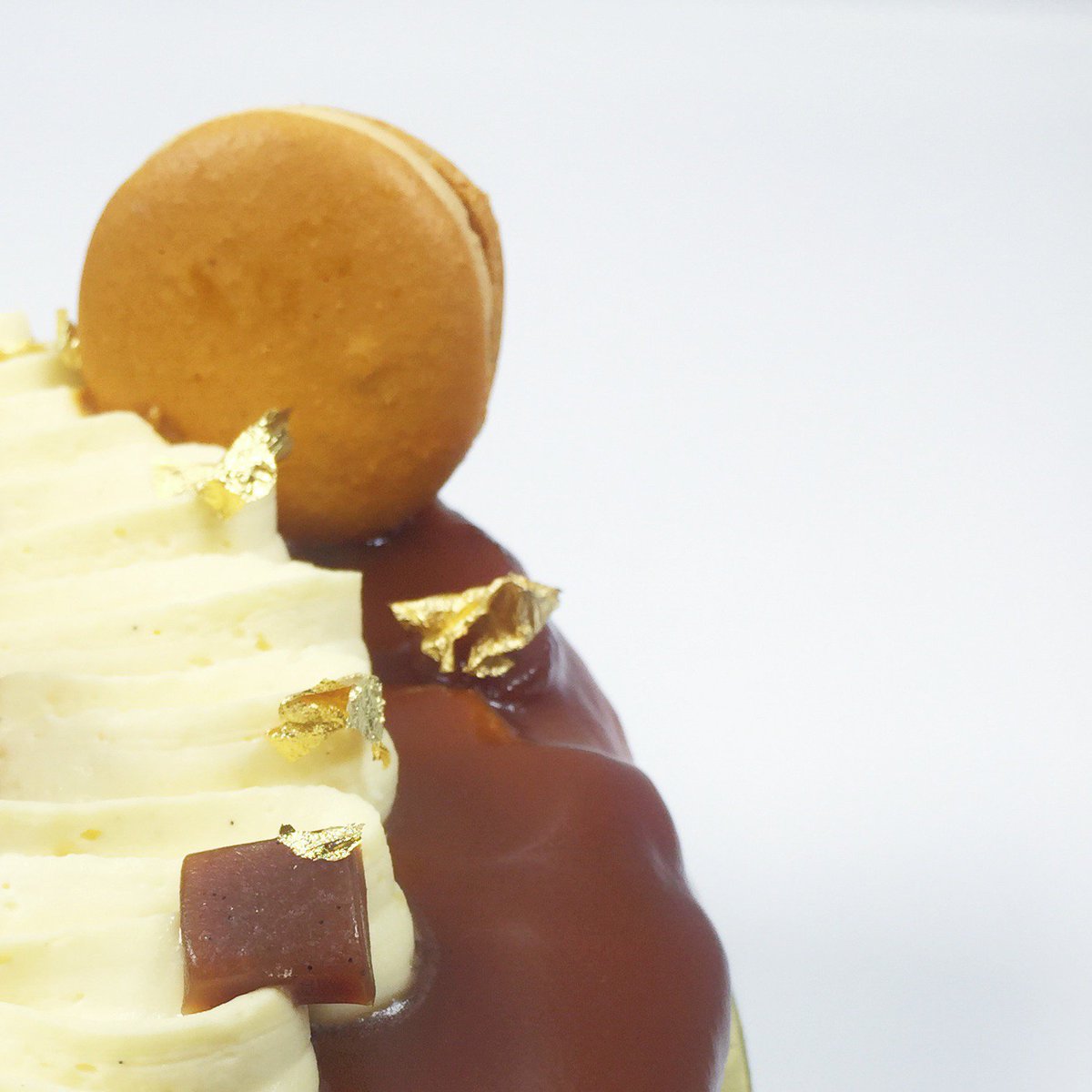 yannboutique's tweet image. A new Macararon cake is coming up for October! Sneak-peek! #macaroncake #yyc #calgary #yannyyc #pastrychef