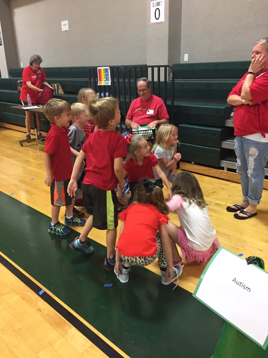 GreenPE21's tweet photo. Celebrate Me Week - Kinders learning about autism, motor impairment, allergies and empathy https://t.co/qrz1rUFIAe