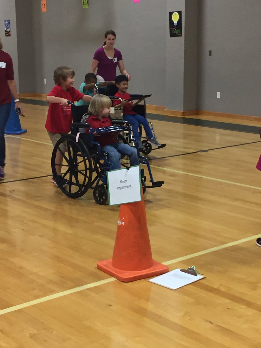 GreenPE21's tweet photo. Celebrate Me Week - Kinders learning about autism, motor impairment, allergies and empathy https://t.co/qrz1rUFIAe