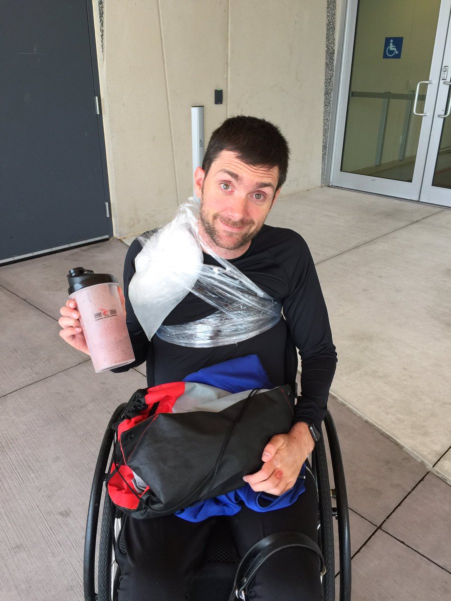 EricRodrigues79's tweet photo. Sometimes it happens to the best of us #CSIOXperience @2XUcanada #biosteel #wcrugby #sore https://t.co/Wk89Uhw5OZ