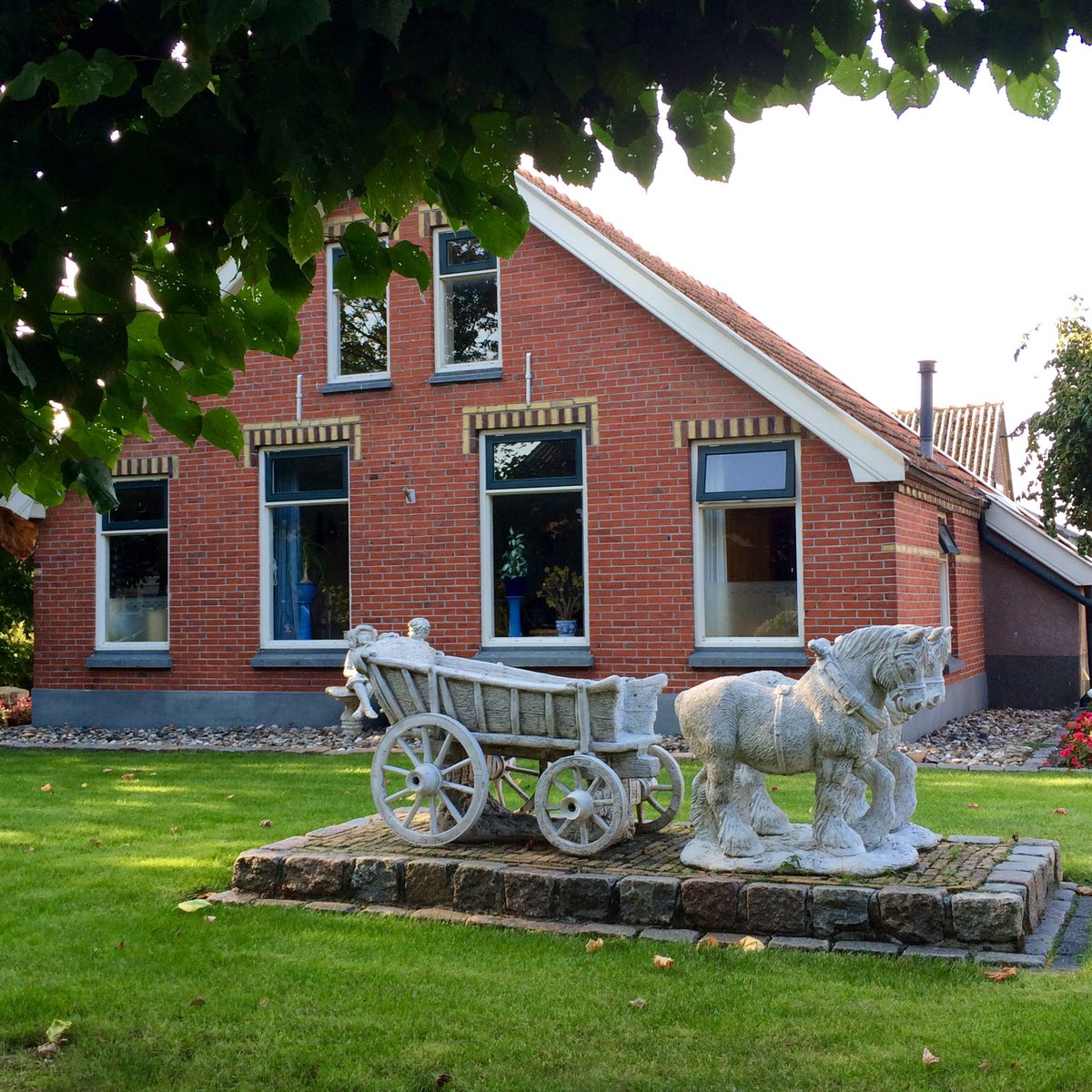 In 't Twentse #Aadorp (<a href="/Gemeente_Almelo/">Gemeente Almelo</a>) werd in de jaren '10-'20 v/d 20e eeuw volop turf afgegraven. Nu 600 huizen.