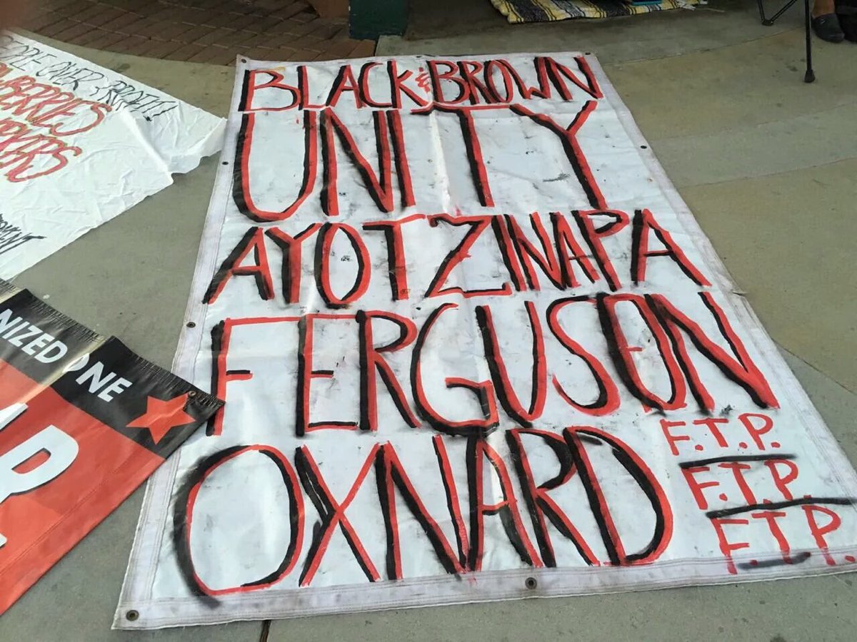 Yosoy132Chitown's tweet image. Compás in Oxnard sharing info at their community open forum for #Ayot2inapa 
Yes ✊ #Black&amp;amp;Brown Unity!