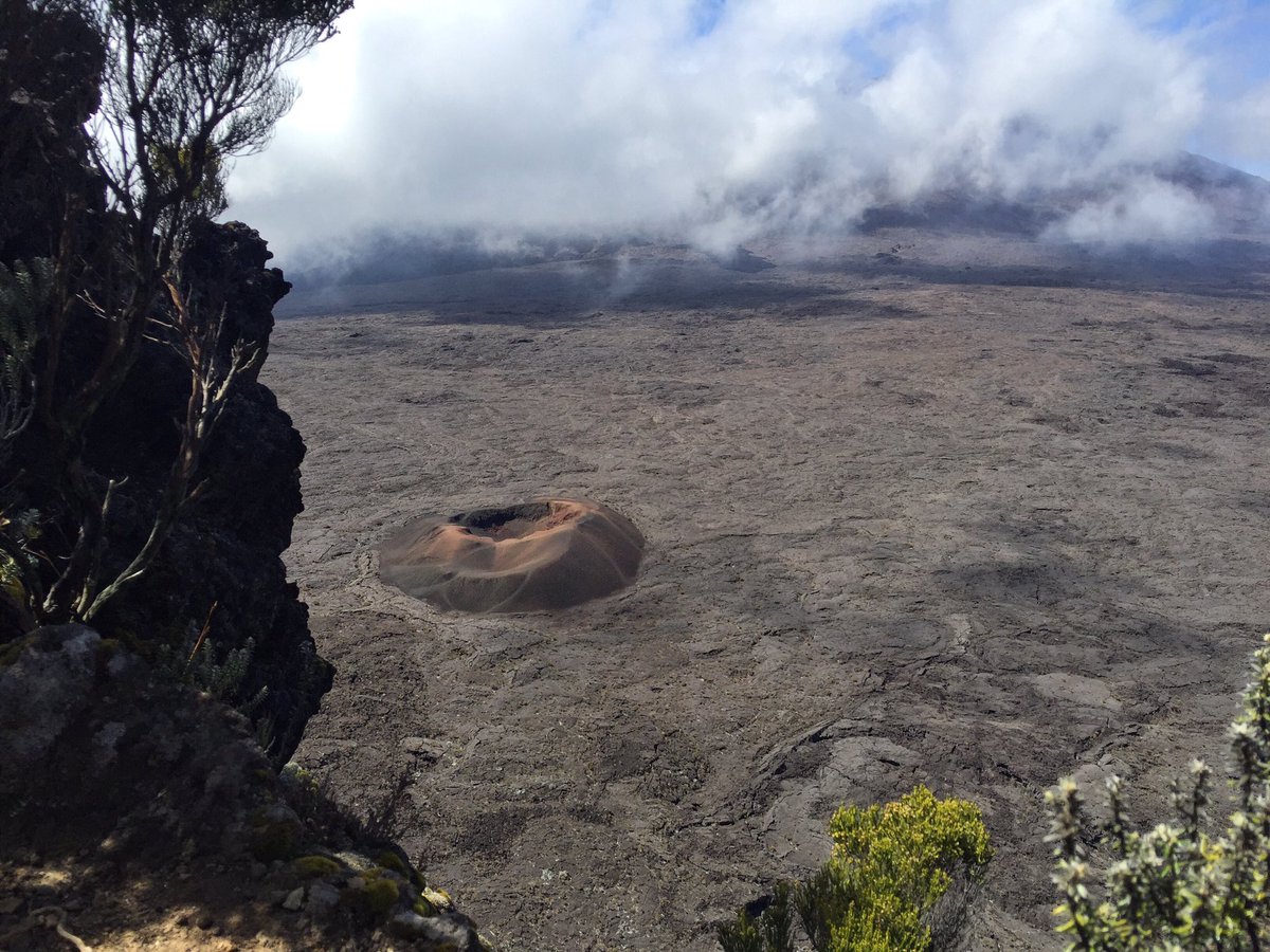 DiBrown5's tweet photo. The extraordinary is the norm on #ReunionIsland. #gotoreunion https://t.co/knlB2ilxbb