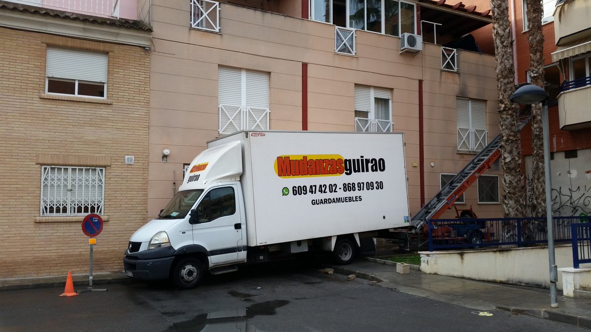 MUDANZASGUIRAO's tweet photo. Mudanzas Guirao.ahora un 20%de descuento en su mudanza https://t.co/1LtyaBAIXs 609474202 https://t.co/jAv3yAT2tJ