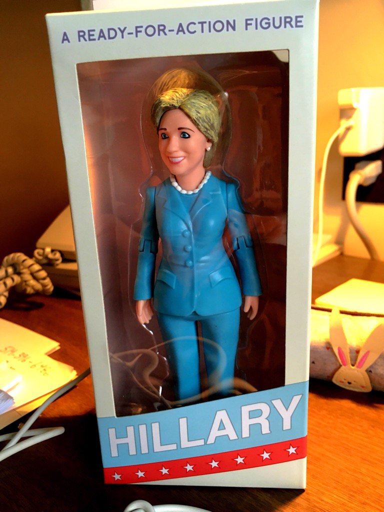 eplusgg's tweet photo. Bringing little HRC home for debate time tonight #debatenight #Debates2016 #ImWithHer #HRC #hillarydebate #slaygirl https://t.co/w1PXvmDDst