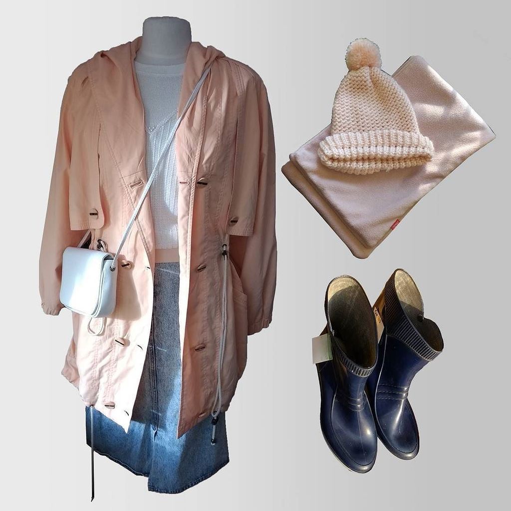 humanashgermany's tweet photo. Springt durch Pflützen, das macht glücklich 😉

#falloutfit #gummistiefel #pastel #lightpin… https://t.co/U2sblucnxn https://t.co/13gaOyZeZs