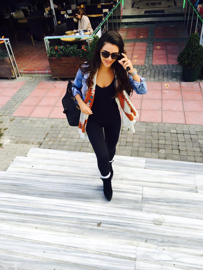 Semra Güzel #ŞevkatYerimDar dizisi ile herkese oyunculuk göstermeye geliyor😎😎 <a href="/semra_guzel/">gzlbononpmpm</a>