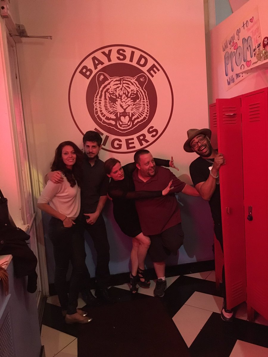 ChadColvin's tweet image. Failed pilot #3841: SBTB: The Stargate Years.  I would have watched it.  Especially with @AlainaHuffman @DavidBlue @RainbowFrancks as cast!