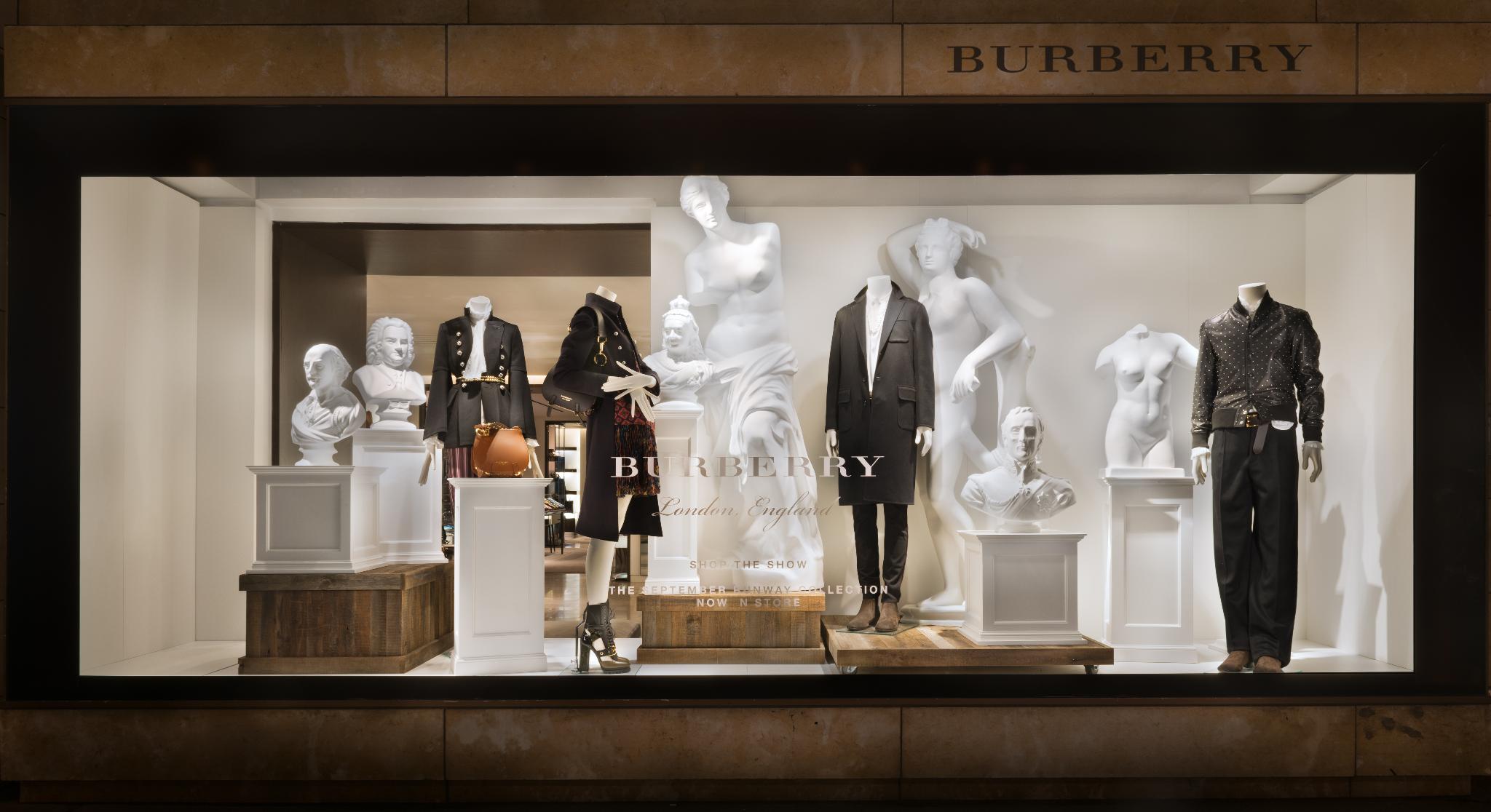 Burberry on "The new September collection in the windows of the @Burberry flagship https://t.co/oUjluEBWtO" / Twitter