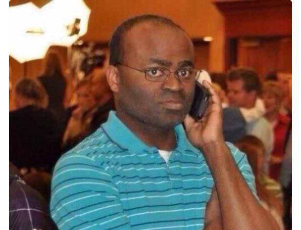 YaBoiOrge's tweet photo. 8. When u currently bein eaten by @YaGurlWolfie but u ain't ready to die yet so u call ur mom to come get u https://t.co/LbnPWoXDwV