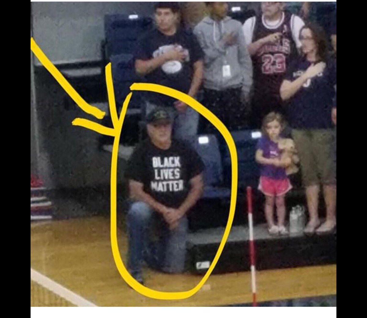 DJYoungKT's tweet photo. Not all white people in the world are racist! Just some people don't give a damn about another persons life! #blacklivesmatter #Payattention https://t.co/fsPOiG7RpA
