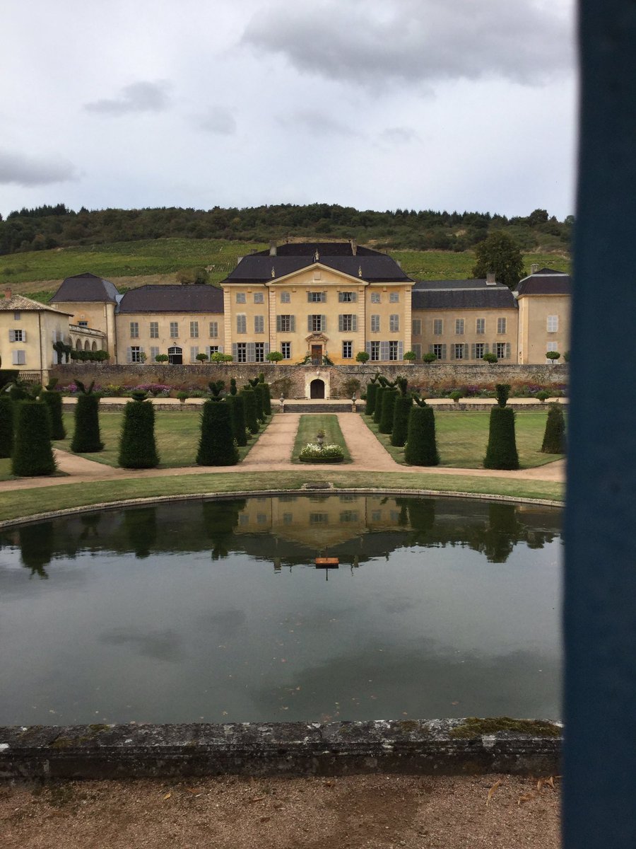 ktpaq's tweet photo. day 1 complete! Wonderful day of touring, wine &amp; gastronomy🇫🇷 thank u AC!!💖👍 #ACRaceFrance @ACJamieFox @MY_WEBSPOT @CWTtravel https://t.co/ZCQNv3IfPS