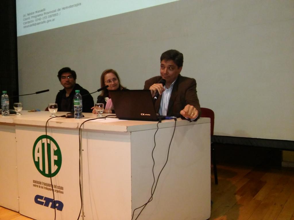 #Ahora "La sangre es irremplazable y salva vidas. Sólo sale de la solidaridad de otra persona" Dr. Néstor Manzelli