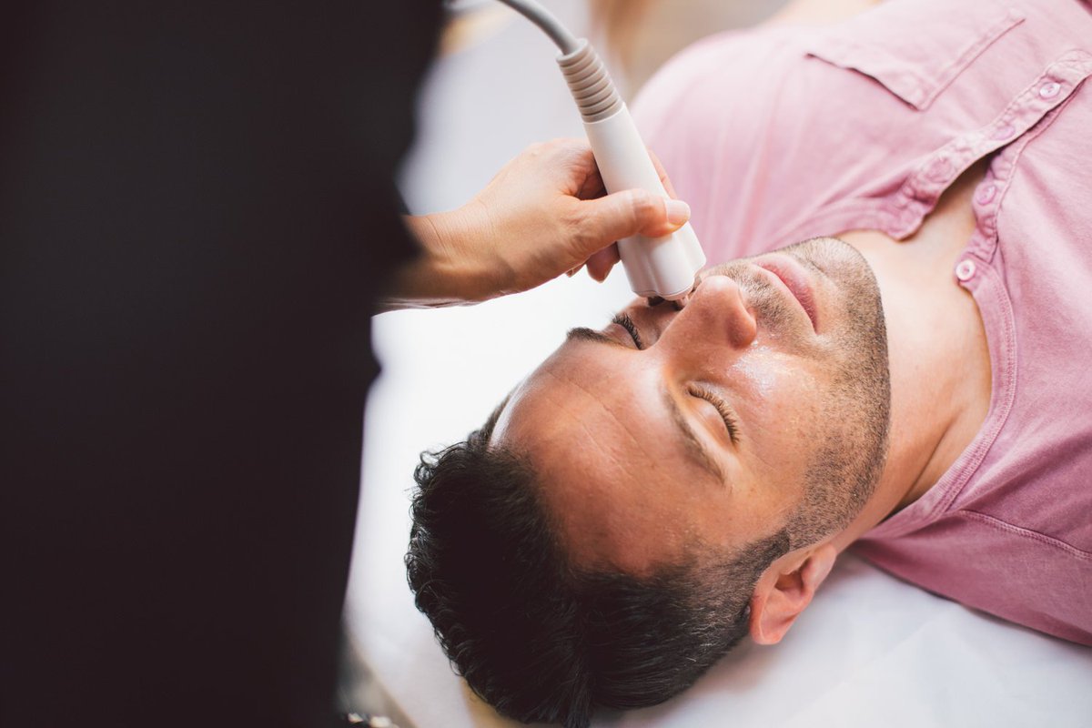 VC_LATAM's tweet photo. Los hombres también tienen un secreto de belleza: #VenusLegacy de @VenusConcept ¡Mejora y Tonifica la Piel! Visita: https://t.co/BdzJnTUPLg https://t.co/ocy7NTONV4