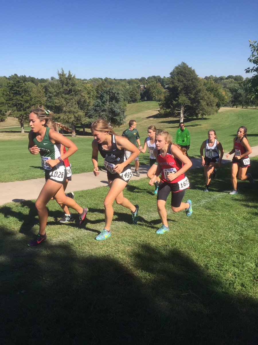 SSCardsXCTF's tweet photo. UNK Class A SSC Girls #cardpride #werunssc https://t.co/IcTXhtg7vi