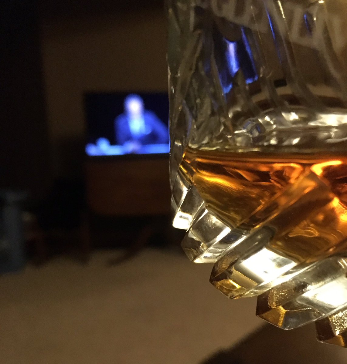 timostroot's tweet image. One is an incoherent lunatic. One propounds awful political philosophy. "Ye, Gods!" ... "So it goes." #debates #PresidentialDebate