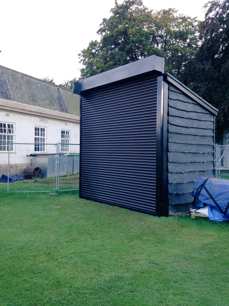 quickscoreltd's tweet image. Great to finish the scoreboard installation @StoweSport. Looks amazing! #quickscore #Cricket #rugby #football #multisport #stowe #app