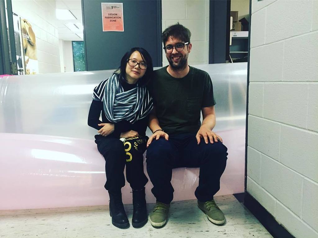 DesignFabZone's tweet photo. Inflatable Love-seat 😍🎈
#inflatable #loveseat #inflatablefurniture #inflatablecouch #design #love #pneumatics #work… https://t.co/y6nLGEjccd