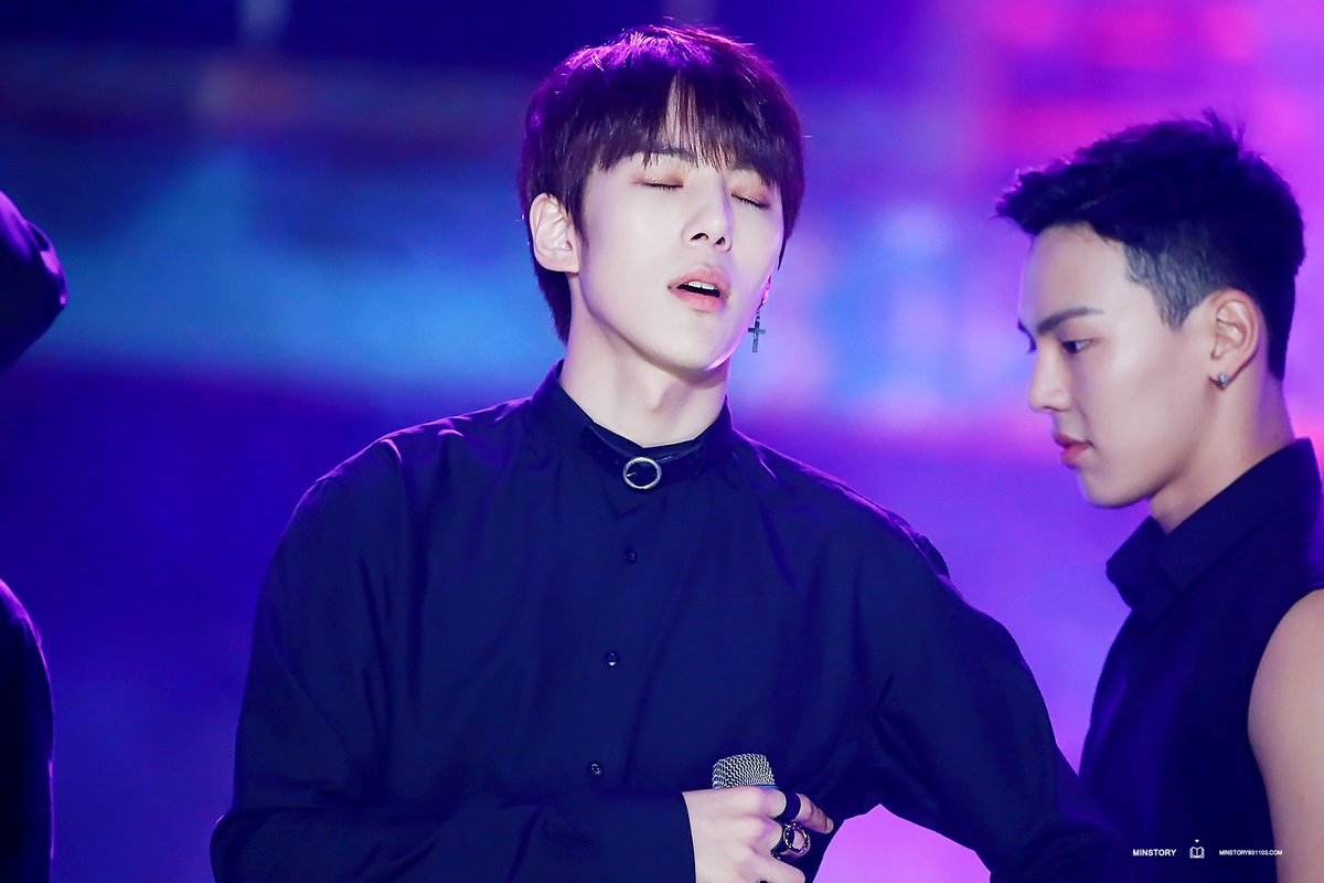 FU_Minhyuk's tweet photo. https://t.co/i0mcT8tF33
