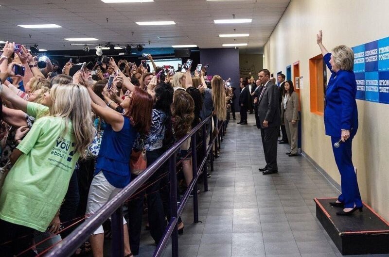 vanessammlynn's tweet photo. #digital #mobile #USElections2016 https://t.co/1rHJmjt6m8