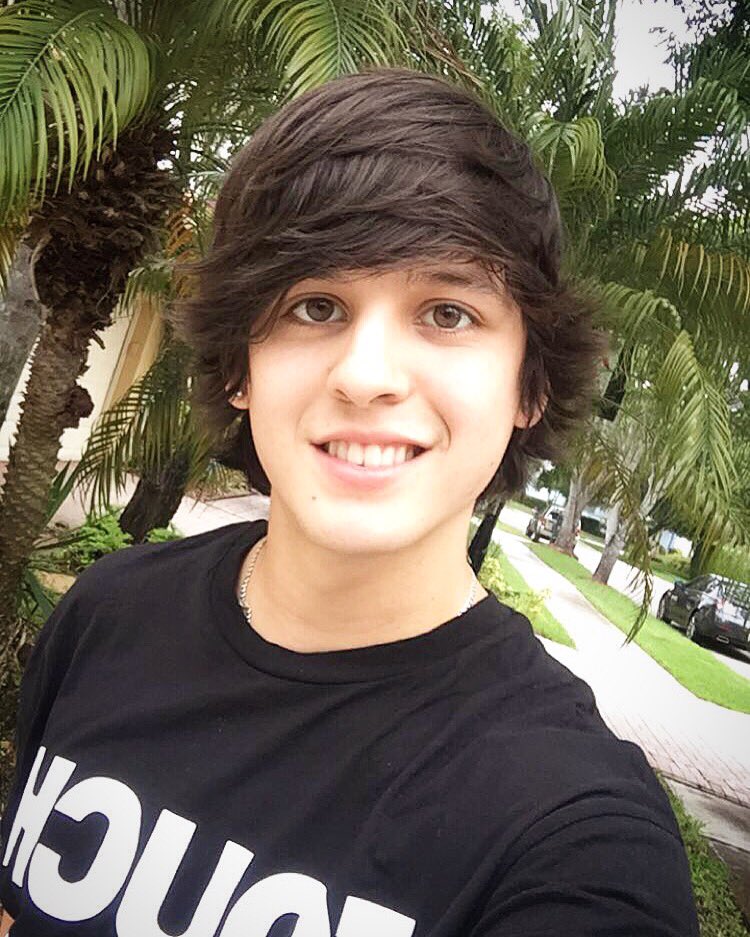 Christopher Velez on Twitter: Christopher Velez on Twitter: