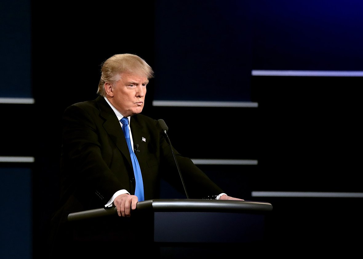 Slate's tweet image. It sure sounds like Donald Trump just admitted he doesn't pay taxes: slate.me/2dfe8k6