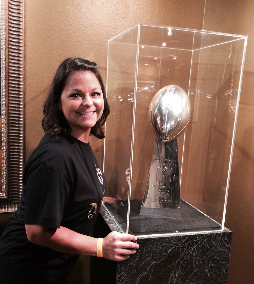 BamChell's tweet image. Can I get a W for my birthday? BLESS YOU BOYS! @NOSaintsNews @drewbrees @TBenofThoth #SaintsGameday