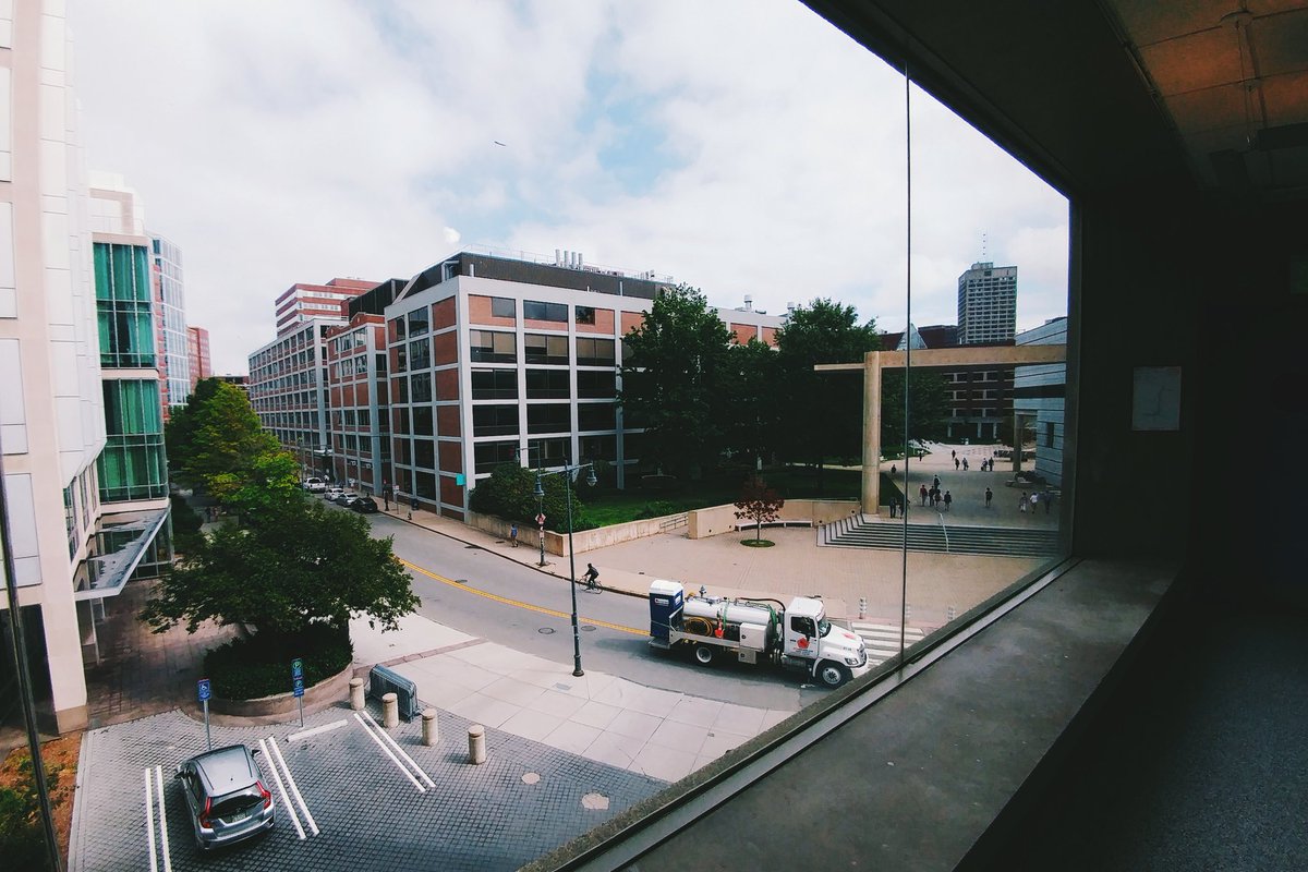 itsmarcas's tweet image. 3rd floor, building 66 #hiddenviews